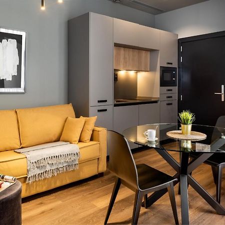 Muralla Sevilla Suites By Lola Zewnętrze zdjęcie
